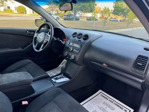 Used 2010 Nissan Altima 2.5 S image 21