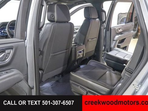 Used 2023 GMC Yukon SLT AWD/4WD image 43