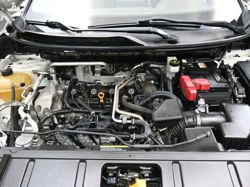 Used 2021 Nissan Rogue SV AWD/4WD image 32
