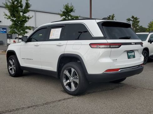 Certified 2025 Jeep Grand Cherokee Limited w/ Luxury Tech Group II RWD image 6
