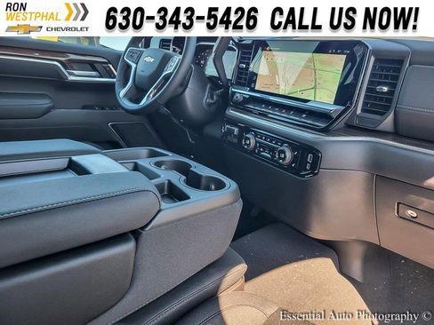 New 2026 Chevrolet Silverado 1500 LT image 17