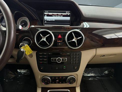 Used 2014 Mercedes-Benz GLK 350 2WD image 15