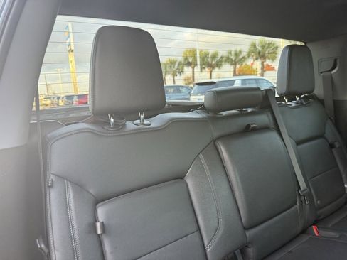 Used 2024 GMC Sierra 1500 SLT image 35