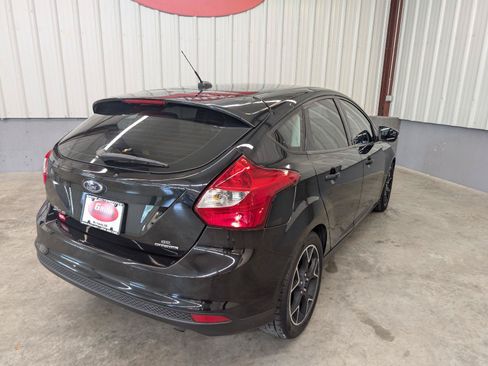 Used 2014 Ford Focus SE w/ Equipment Group 201A FWD image 13