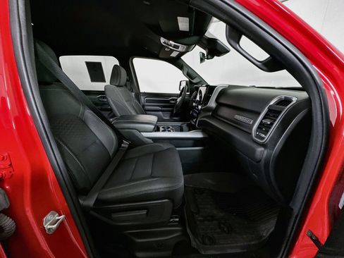Used 2025 RAM 1500 Big Horn AWD/4WD image 32