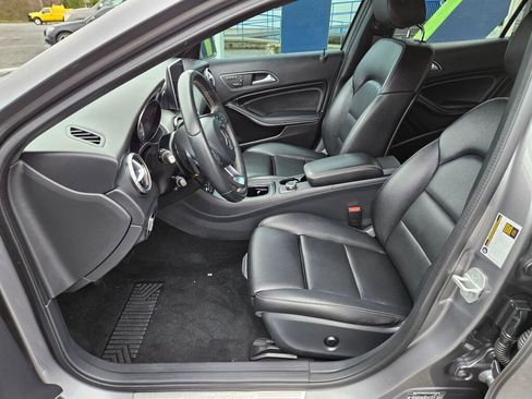 Used 2017 Mercedes-Benz GLA 250 4MATIC image 6