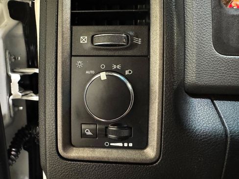 Used 2018 RAM 2500 Tradesman w/ Cold Weather Group AWD/4WD image 32