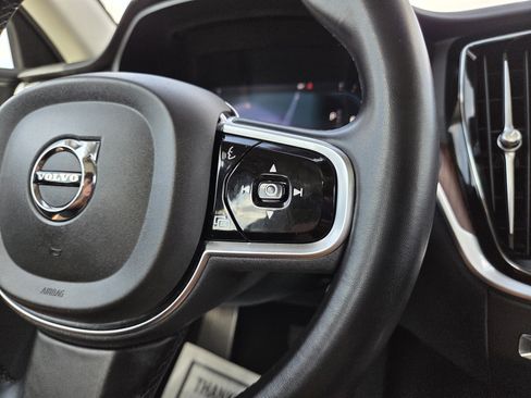 Used 2024 Volvo S60 B5 Plus image 39