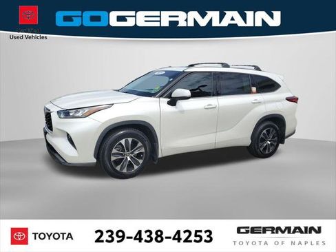 Certified 2020 Toyota Highlander XLE FWD image 11