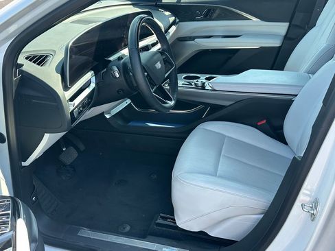 Used 2024 Cadillac Lyriq Sport w/ LPO, Floor Liner Package AWD/4WD image 7