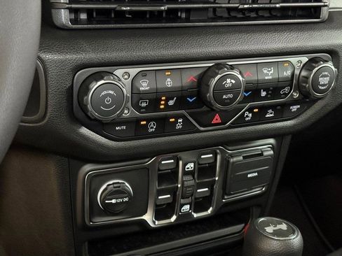 New 2025 Jeep Wrangler Sport S image 21