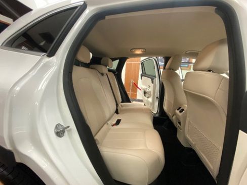 Used 2023 Mercedes-Benz GLA 250 4MATIC w/ Premium Package image 12