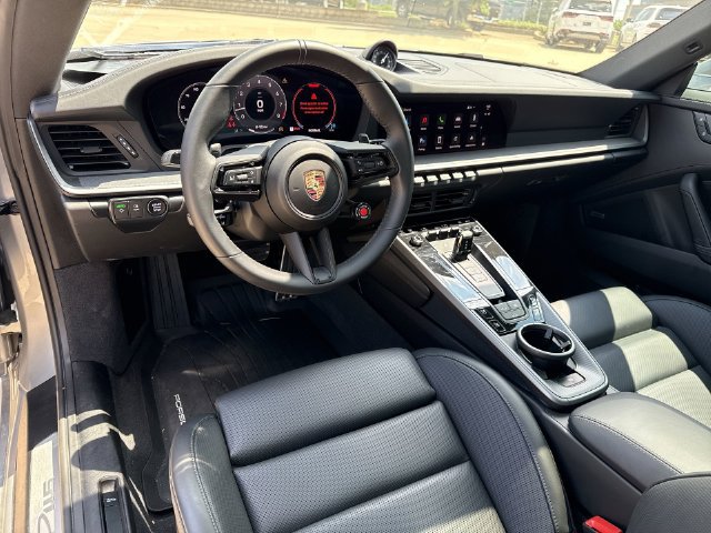 Used 2025 Porsche 911 Carrera S RWD image 23