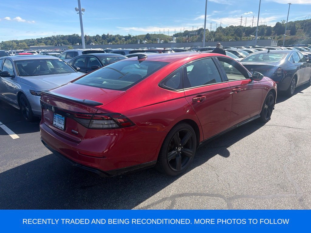 Used 2023 Honda Accord Sport image 2