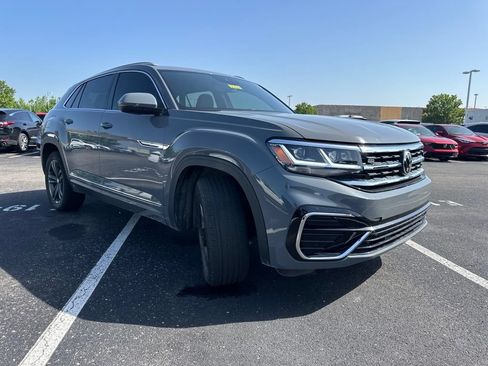 Used 2022 Volkswagen Atlas Cross Sport SEL R-Line AWD/4WD image 14
