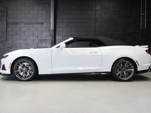 Used 2023 Chevrolet Camaro ZL1 image 4