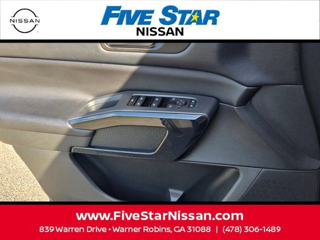 Used 2024 Nissan Pathfinder S FWD image 27