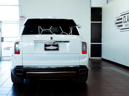 Used 2019 Rolls-Royce Cullinan AWD/4WD image 7