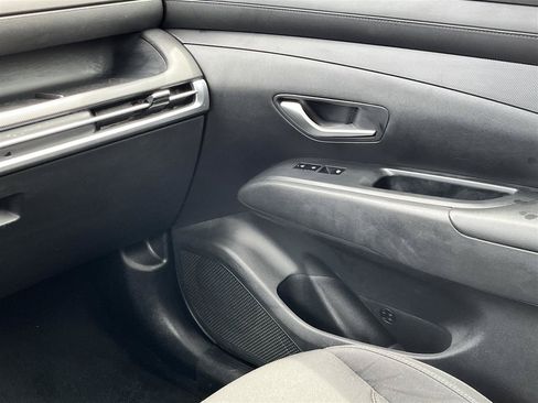 Used 2025 Hyundai Tucson SEL FWD image 19
