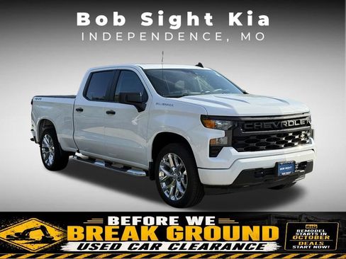 Used 2022 Chevrolet Silverado 1500 Custom AWD/4WD image 17