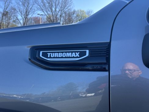 New 2026 GMC Sierra 1500 Elevation AWD/4WD image 5