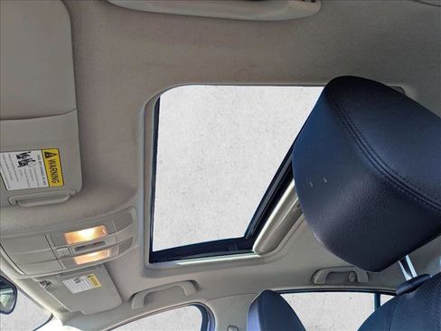 Used 2017 MAZDA MAZDA3 Grand Touring image 15