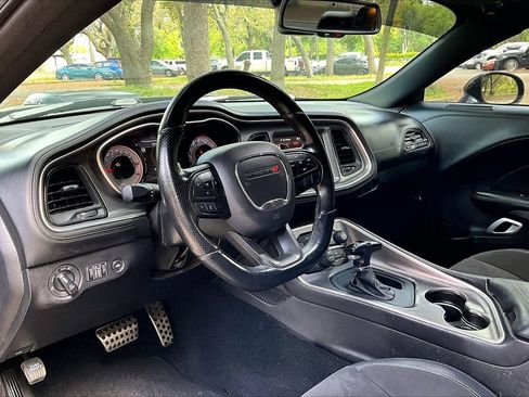 Used 2021 Dodge Challenger R/T w/ Plus Package image 13