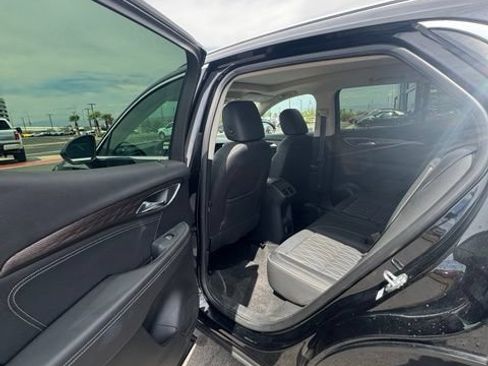 Used 2023 Buick Envision Avenir AWD/4WD image 8