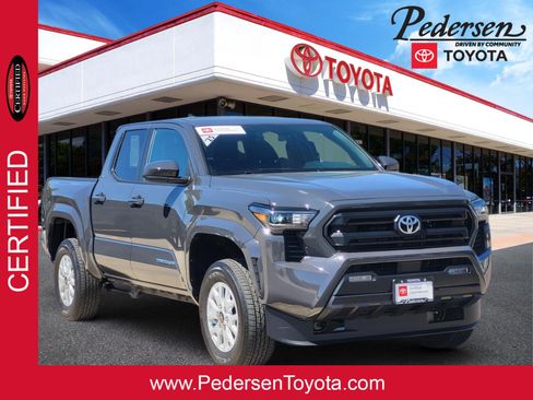 Certified 2025 Toyota Tacoma SR5 AWD/4WD image 1