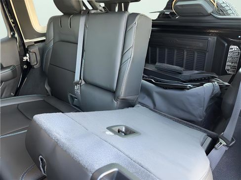 Used 2024 Jeep Wrangler High Altitude image 52