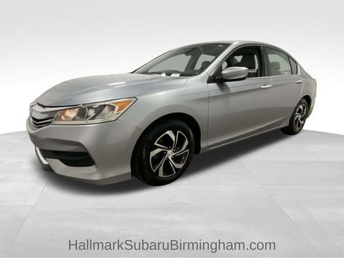 Used 2016 Honda Accord LX image 5