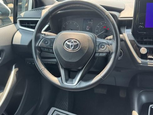 Used 2023 Toyota Corolla SE w/ SE Premium Package FWD image 18