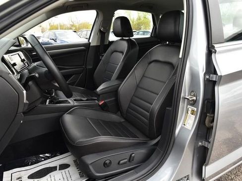 Used 2022 Volkswagen Jetta SE FWD image 20