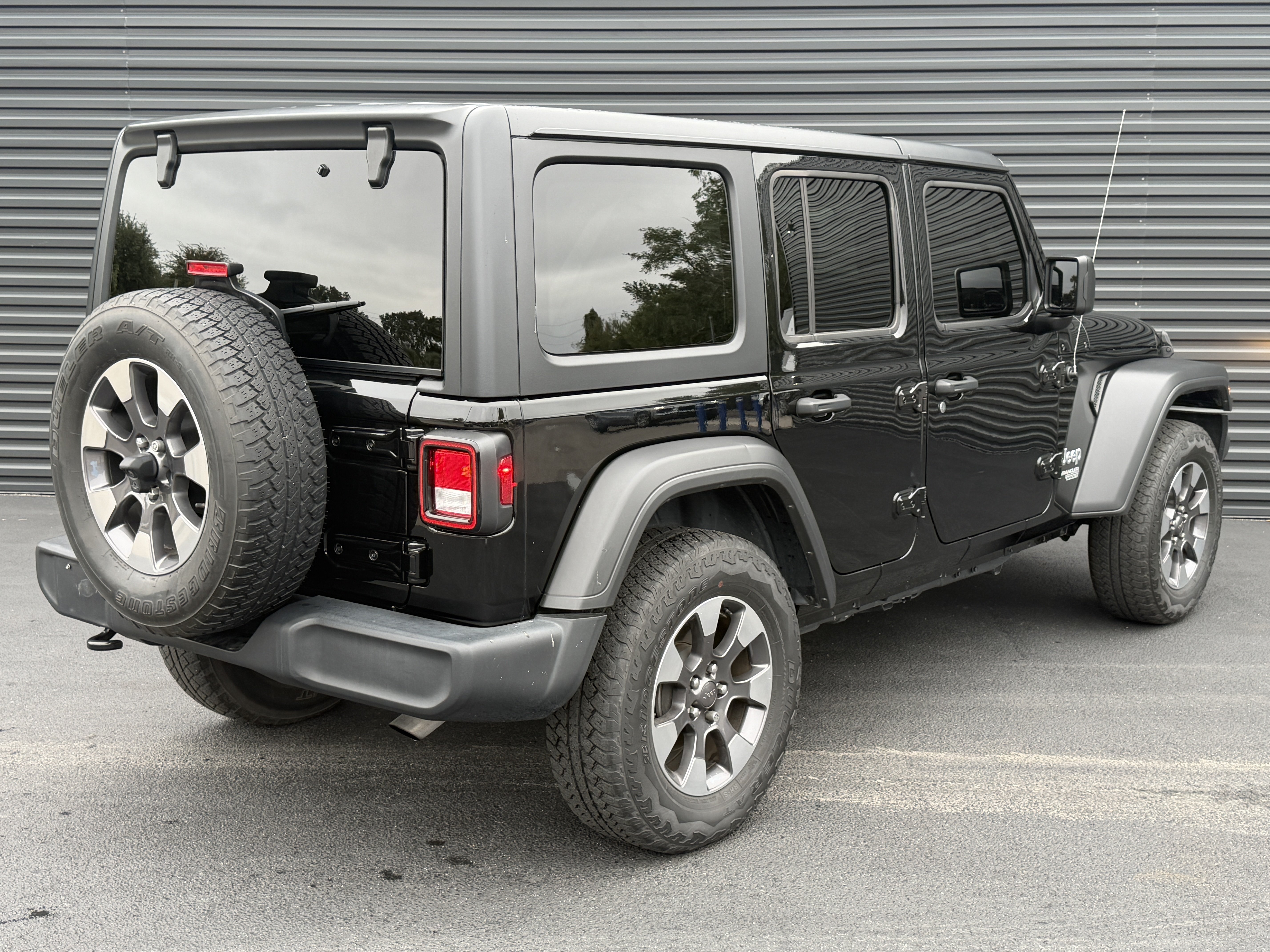 Used 2021 Jeep Wrangler Unlimited Sport AWD/4WD image 9