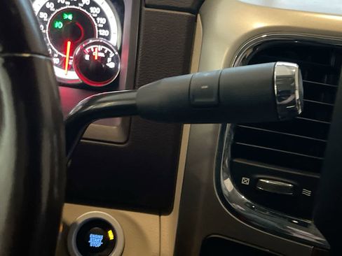 Used 2018 RAM 2500 Laramie w/ Convenience Group AWD/4WD image 19