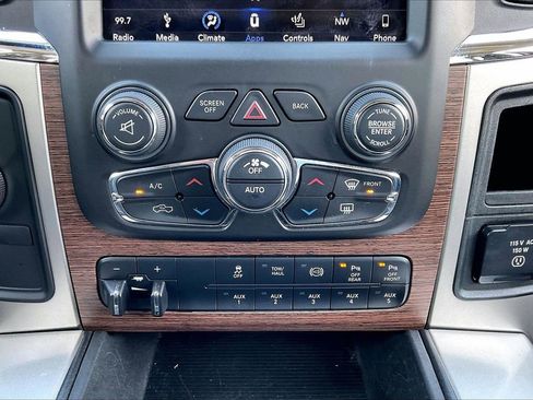 Used 2018 RAM 2500 Laramie w/ Snow Chief Group image 19