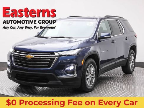 Used 2022 Chevrolet Traverse LT AWD/4WD image 1