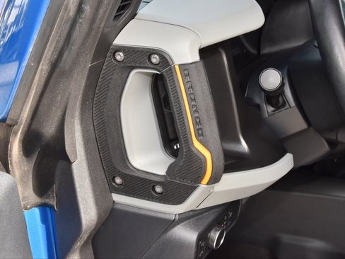 Used 2022 Ford Bronco Badlands image 40