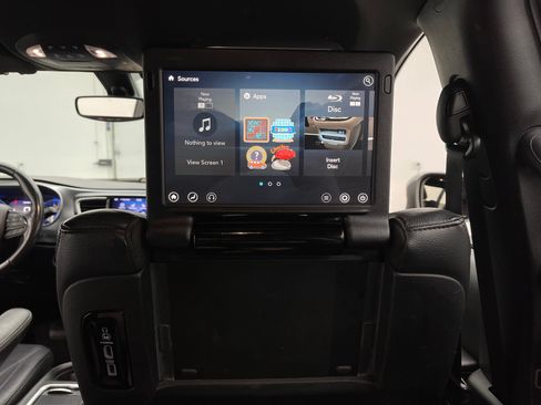 Used 2020 Chrysler Pacifica Touring-L Plus w/ S Appearance Package FWD image 39