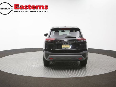 Used 2023 Nissan Rogue S AWD/4WD image 32