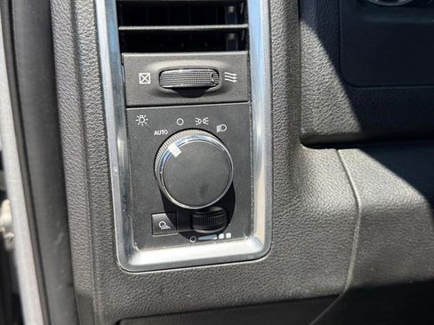 Used 2024 RAM 1500 Classic Warlock RWD image 21