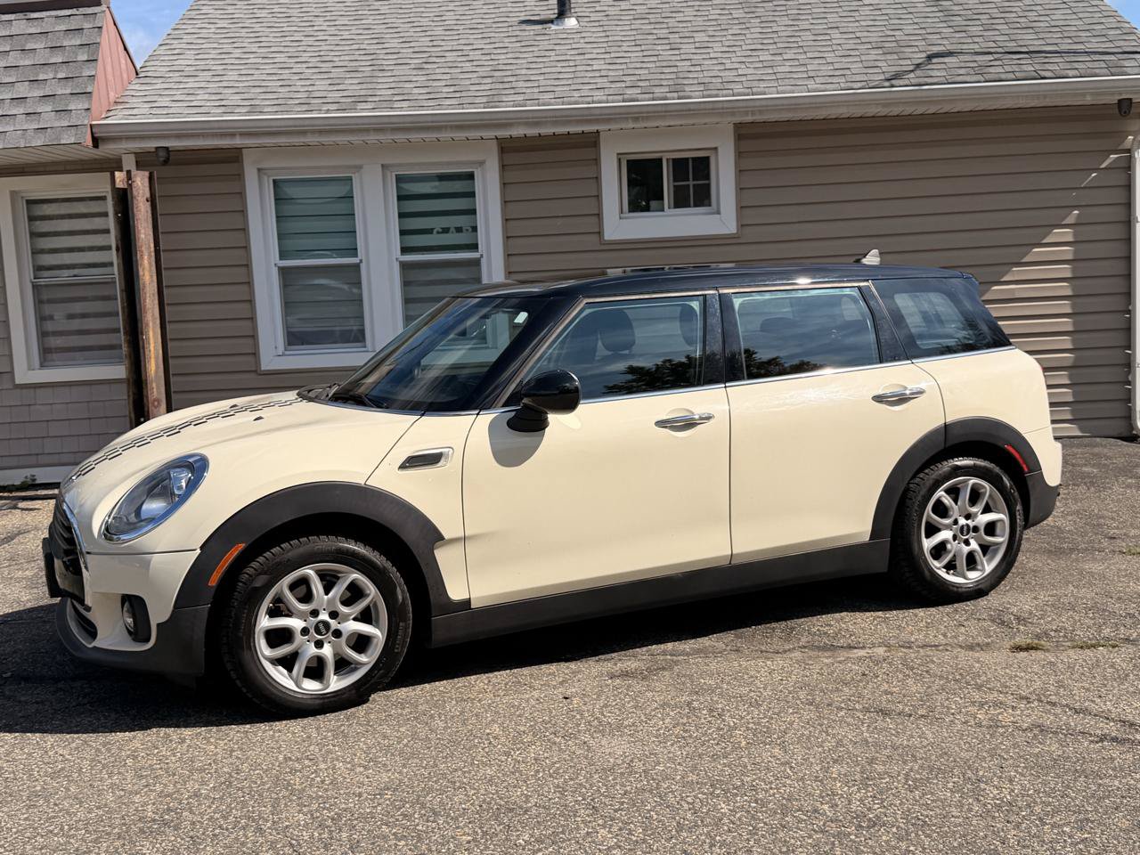 Used 2017 MINI Cooper Clubman ALL4 AWD/4WD image 2