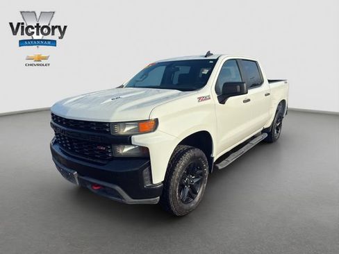Used 2021 Chevrolet Silverado 1500 Custom Trail Boss AWD/4WD image 3