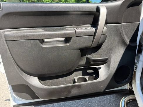 Used 2014 Chevrolet Silverado 2500 LT AWD/4WD image 11