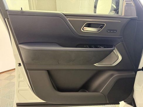 New 2026 INFINITI QX80 4WD image 14