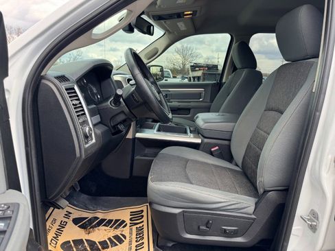 Used 2014 RAM 1500 Classic SLT w/ Luxury Group AWD/4WD image 15