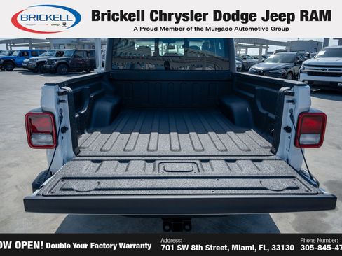 New 2026 Jeep Gladiator Sport image 9