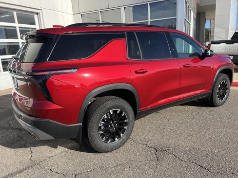 Used 2025 Chevrolet Traverse Z71 w/ Driver Confidence Package image 22