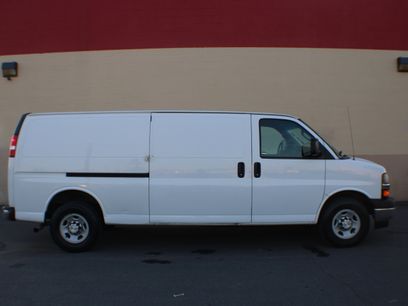 Used 2017 Chevrolet Express 3500 Extended