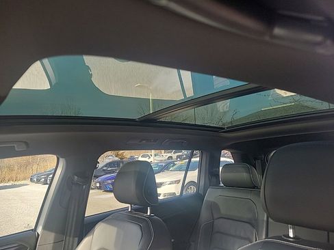 Used 2021 Volkswagen Tiguan SEL Premium R-Line w/ 3rd Row Seat Package image 20